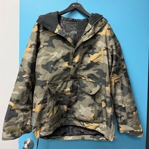 Oakley Camouflage Hooded Anorak Jacket - Green/Black